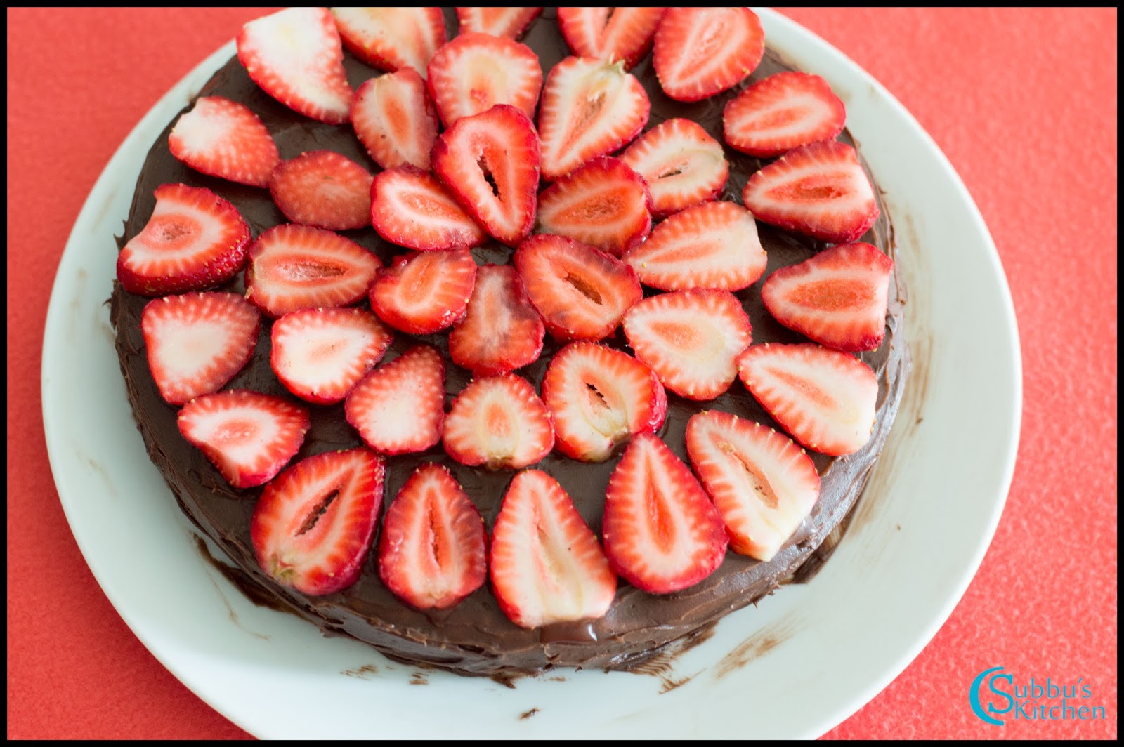 Eggless Strawberry Cake Recipe Strawberry Cake with Chocolate