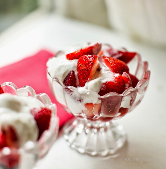 Arriba 100+ Foto Como Hacer Fresas Con Crema Batida Mirada Tensa