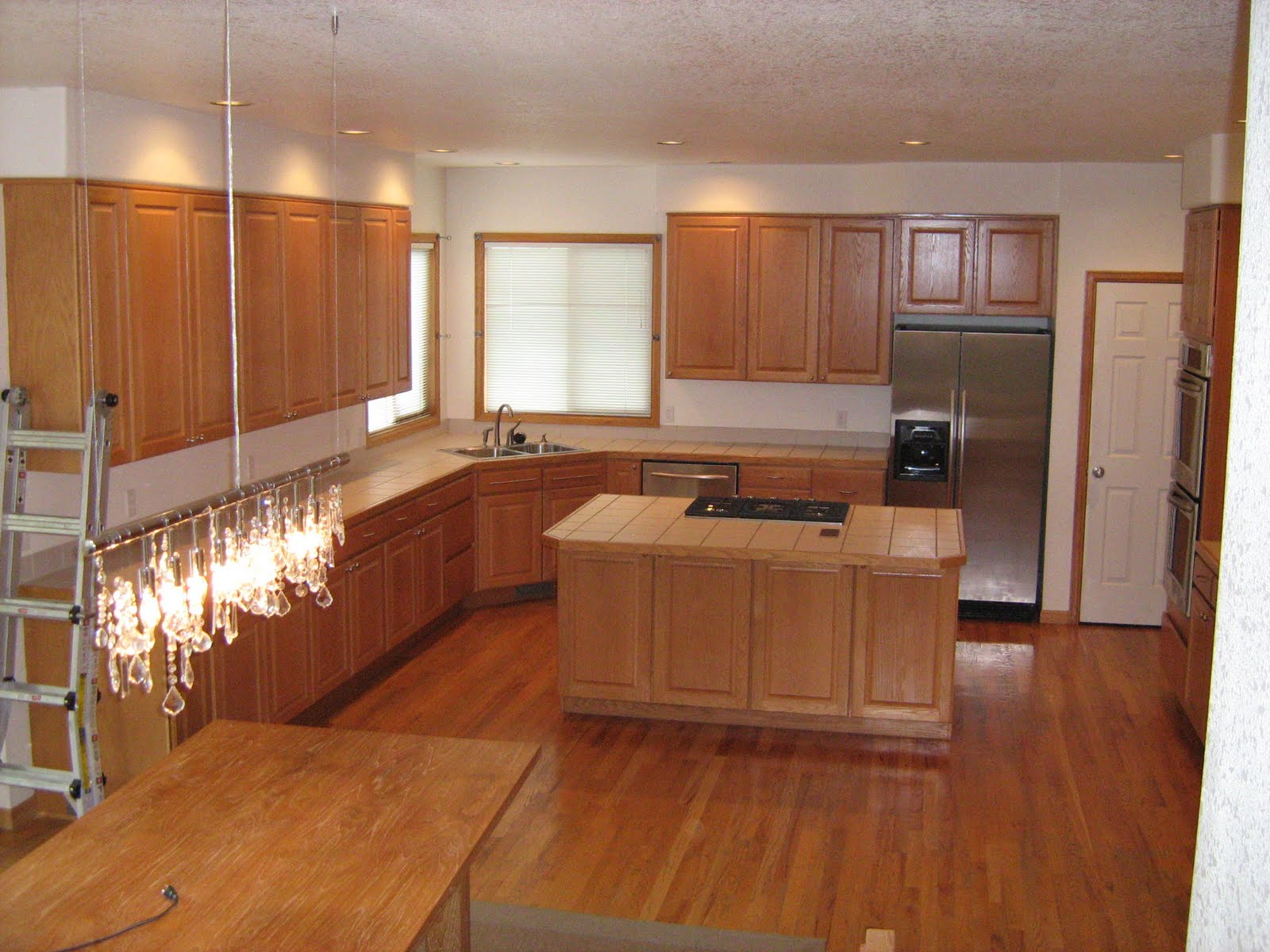 Kitchens with Oak Cabinets
