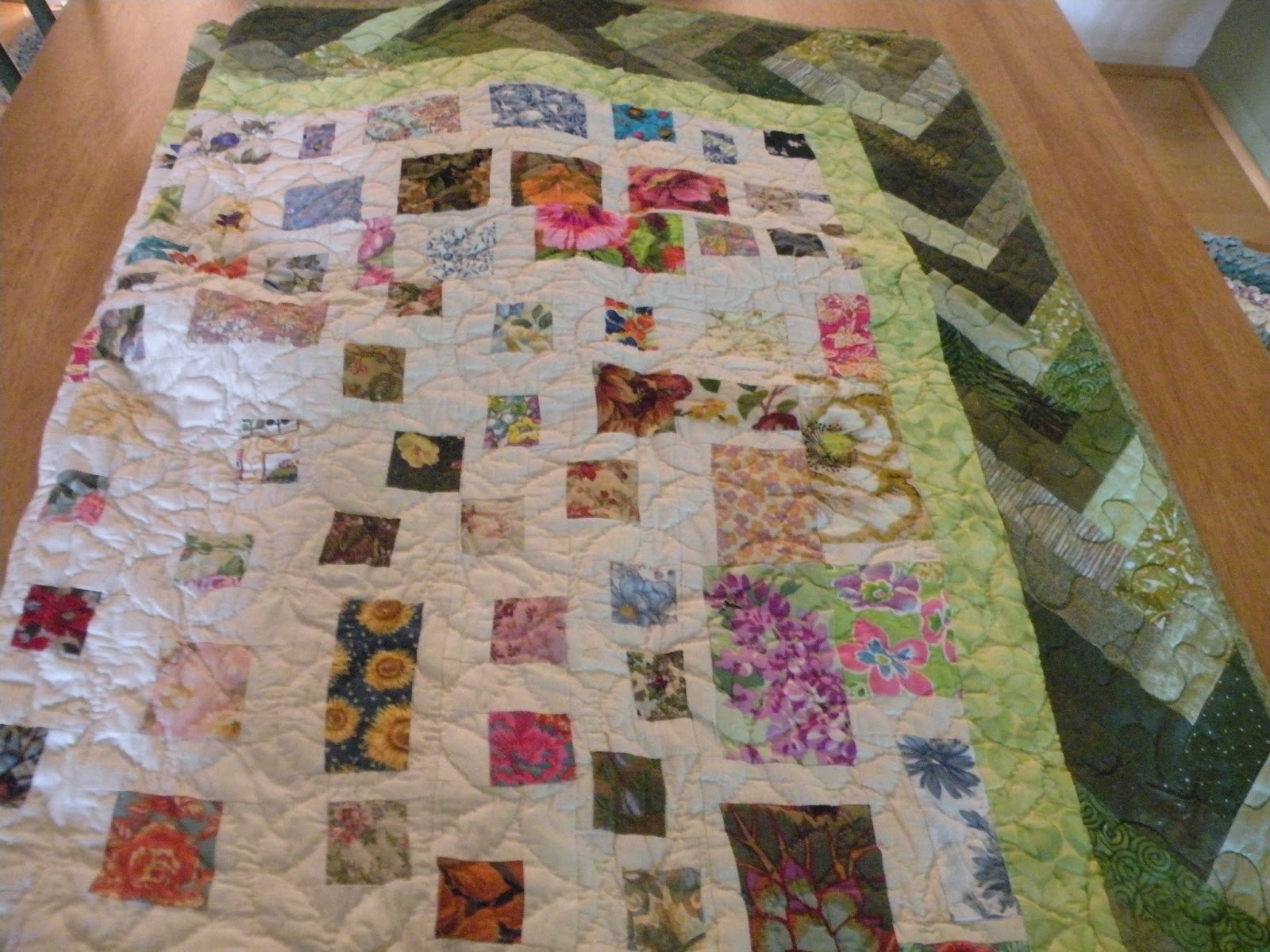 Quilting Fiesta Ticker Tape quilt, 4th finish