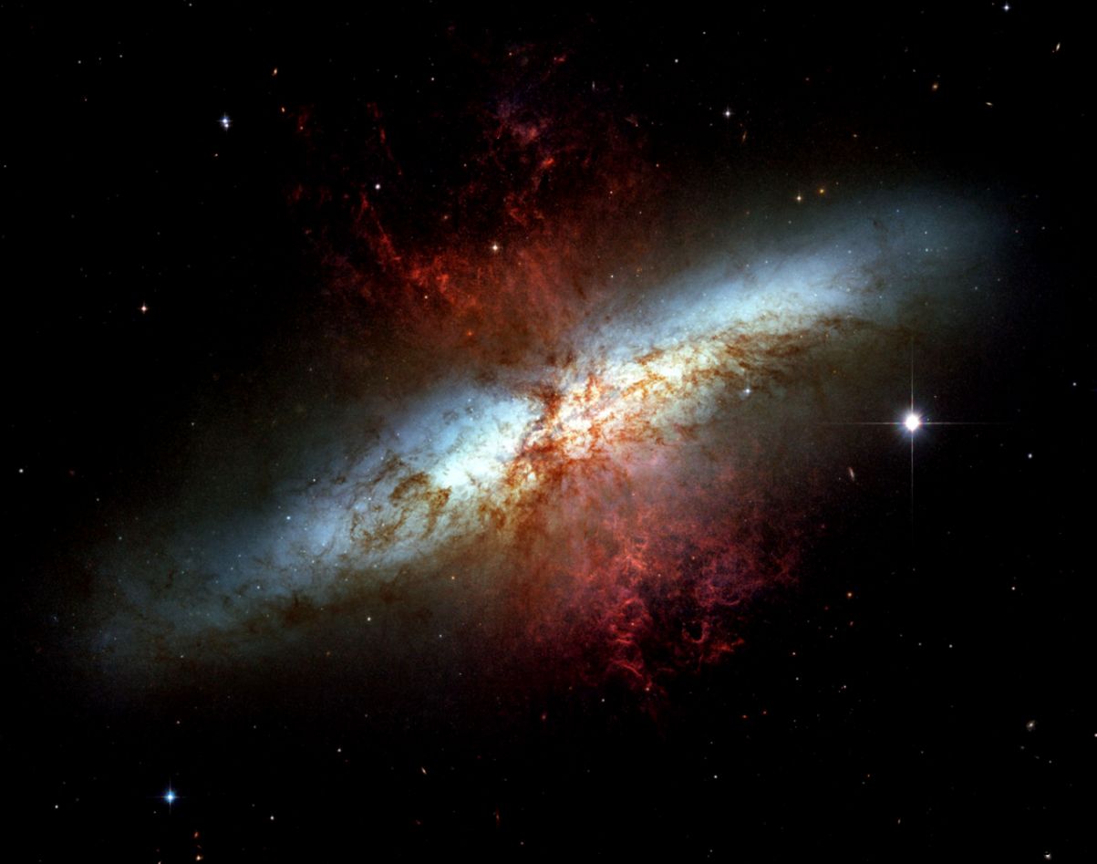 The magnificent starburst galaxy Messier 82 ESAHubble The magnificent starburst galaxy Messier 82 ESAHubble