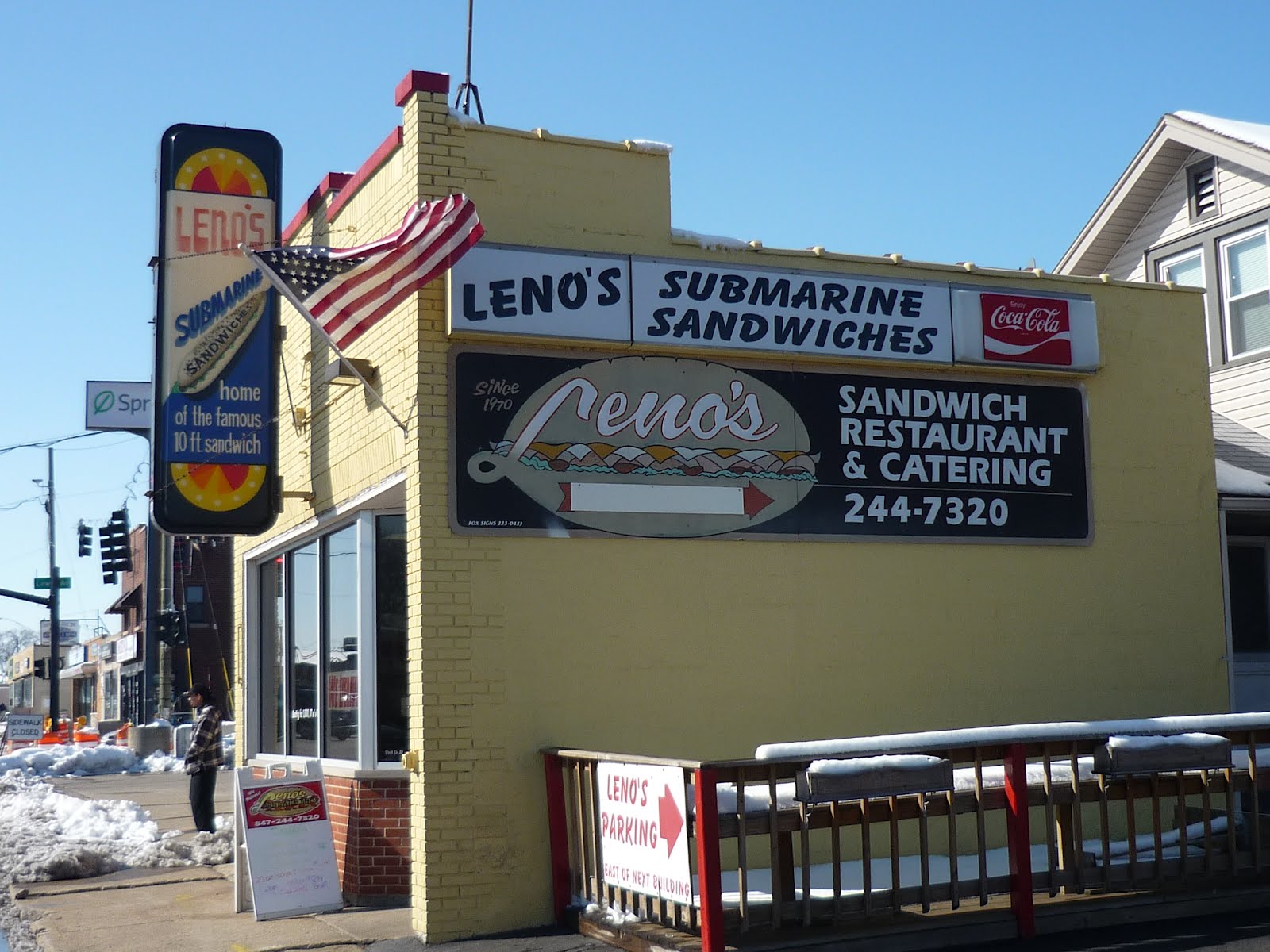 Smokin' Chokin' and Chowing with the King Leno's Sandwich Shop