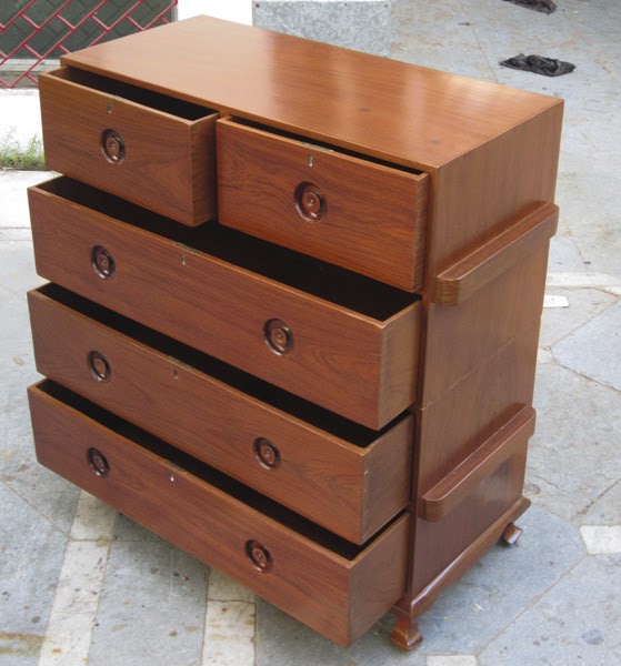 The Vintage Vogue Chennai Chest Of Drawers