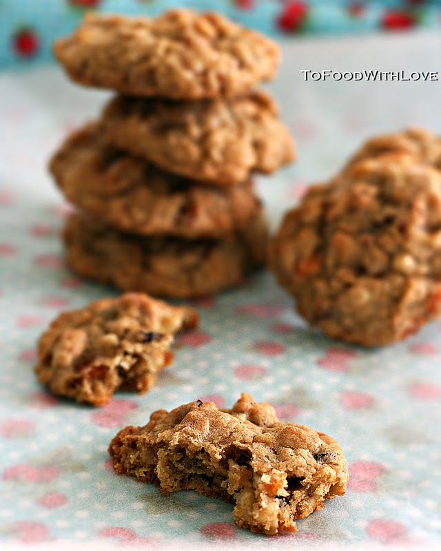 To Food with Love Peaches and Cream Oatmeal Cookies