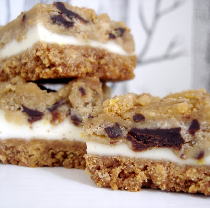 Lindas recept Chocolate chip cookie dough cream cheese bars