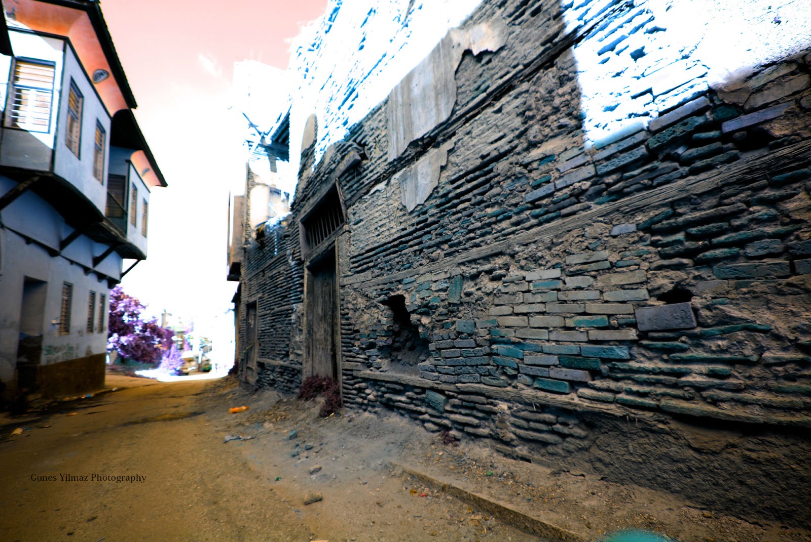 Güneş Yılmaz Historic Tepebag Houses in Adana / Turkey