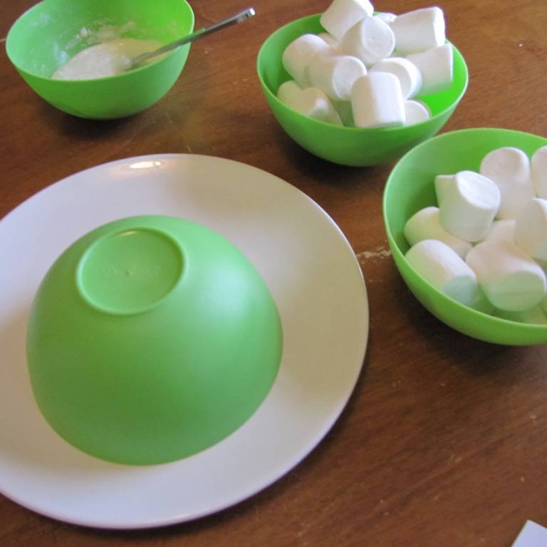 PLAY PENDING [learn] ice cream and igloos