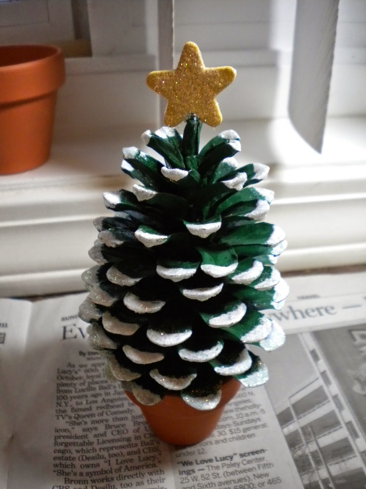 Genius Ways To Transform Pine Cones Into Holiday Decorations  Creative
