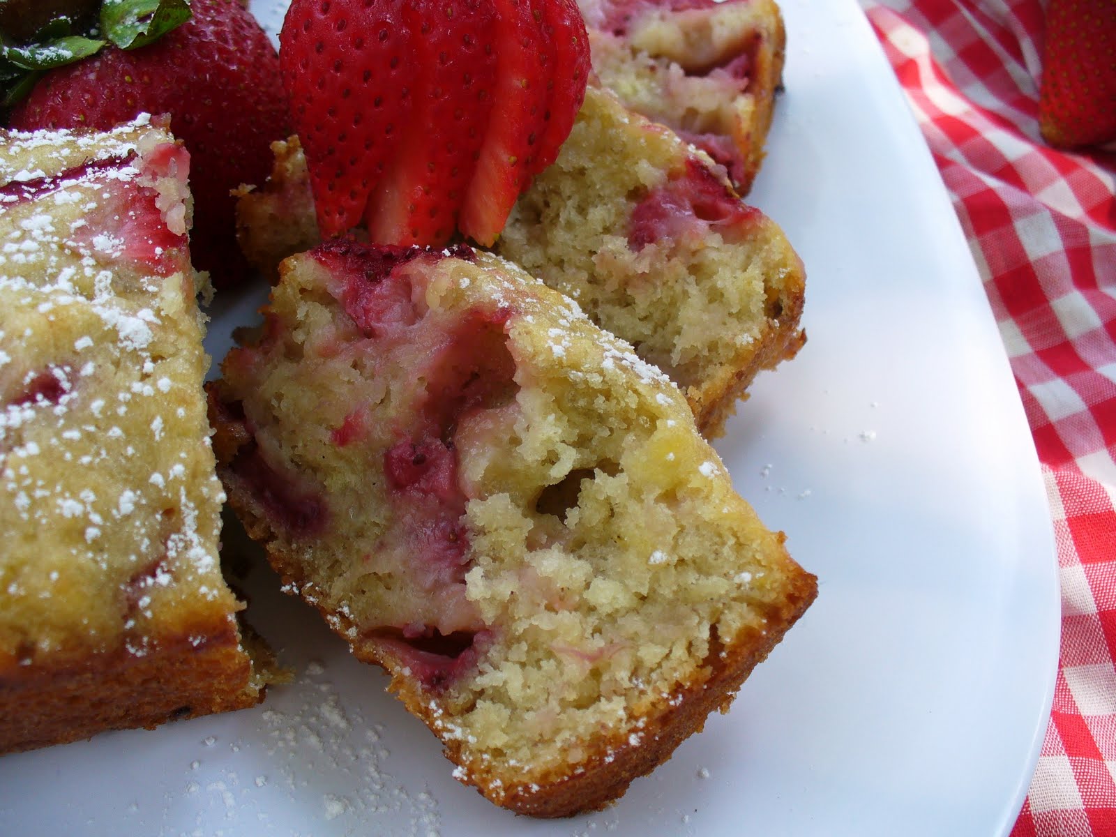 Leenee's Sweetest Delights Buttermilk Banana & Strawberry Bread