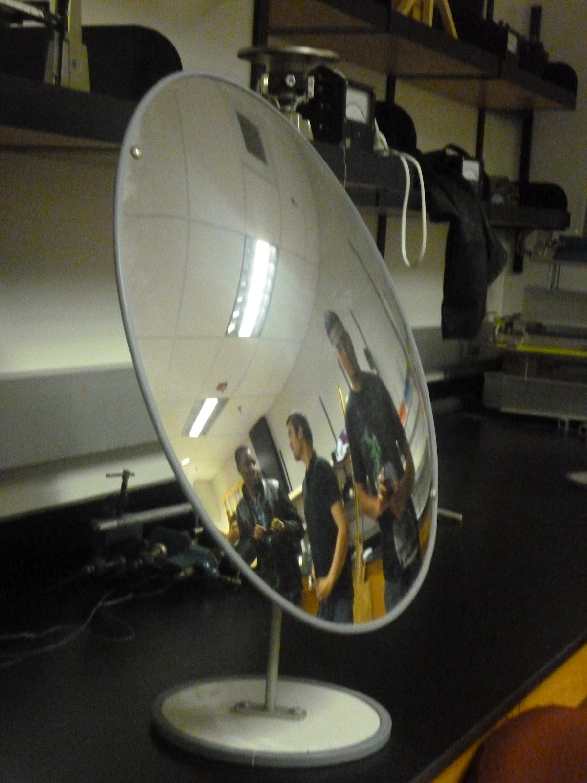 Physics 4C fmlin Experiment 9 Concave and Convex Mirror