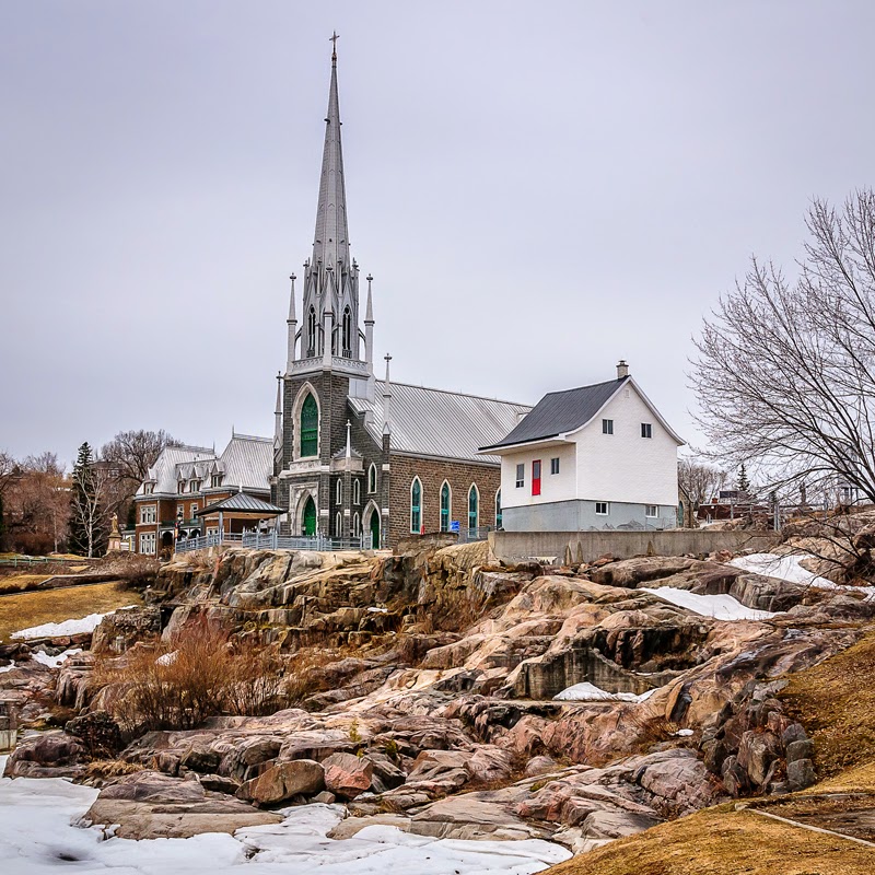 Murmure Fragile MarieAndrée Côté La petite maison blanche du Saguenay