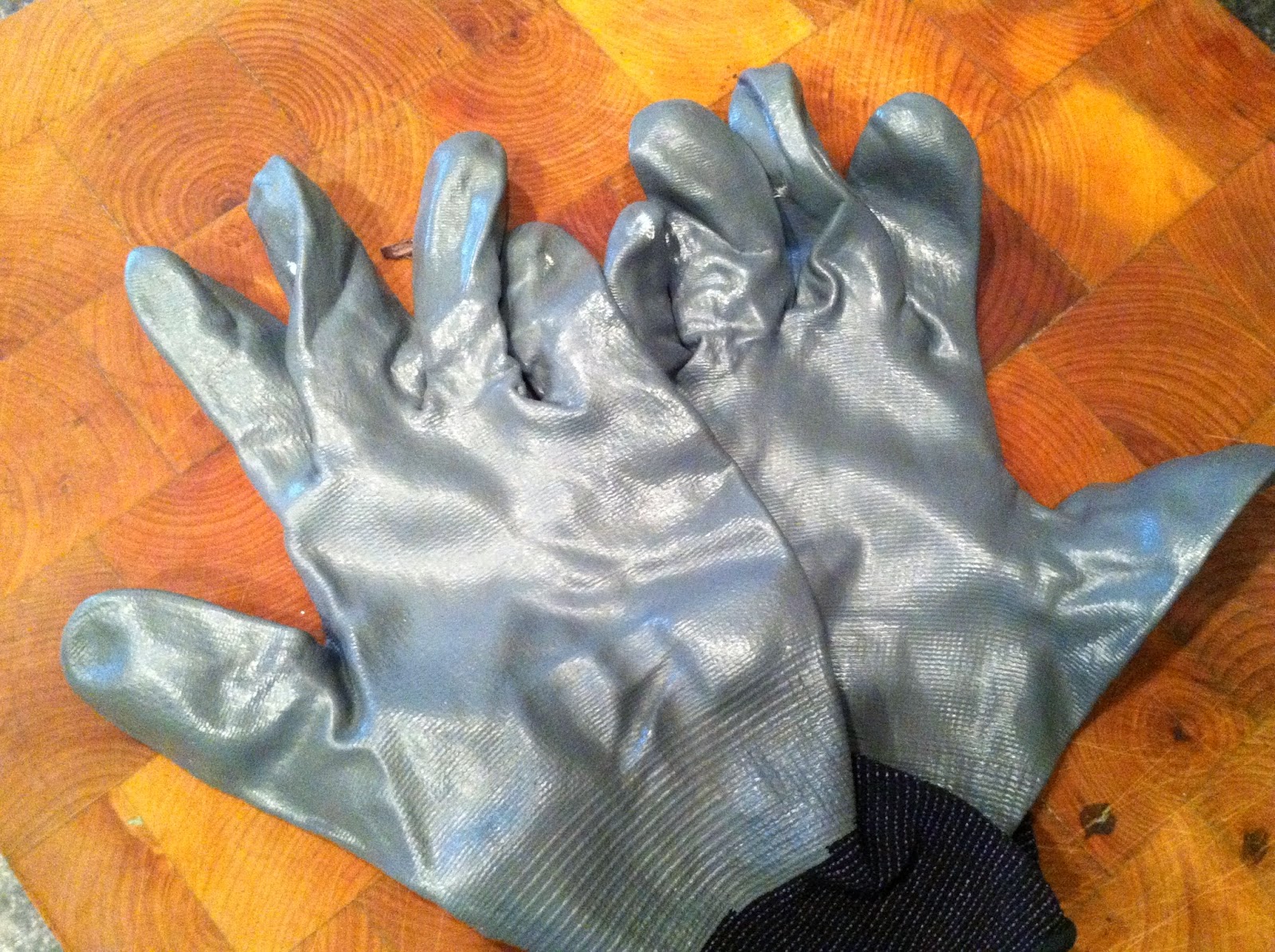 HOME FOOD GARDEN How to Store Garden Gloves