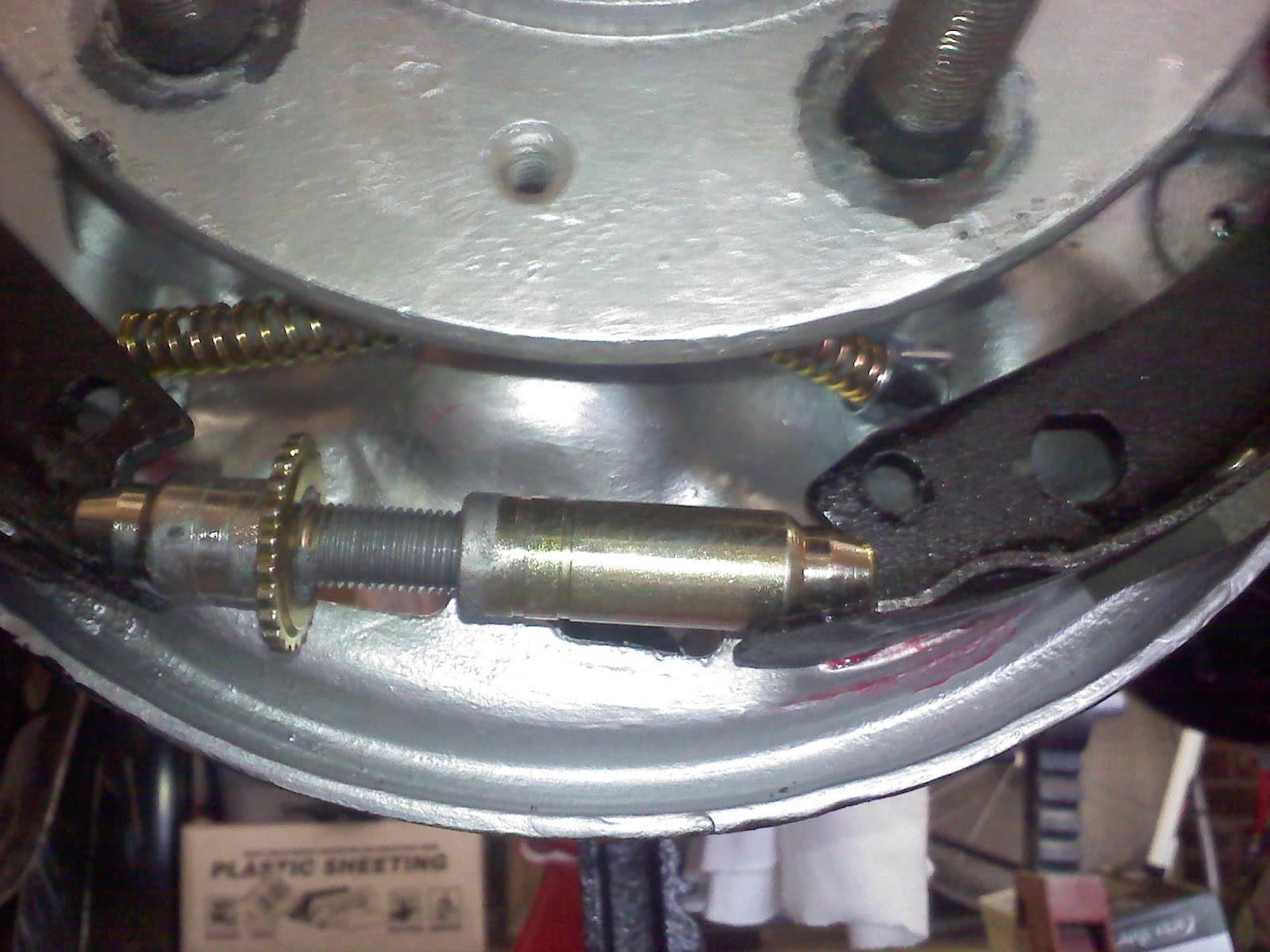 1983 CJ7 Rebuild Drum Brake Install on AMC 20 Rear Axle