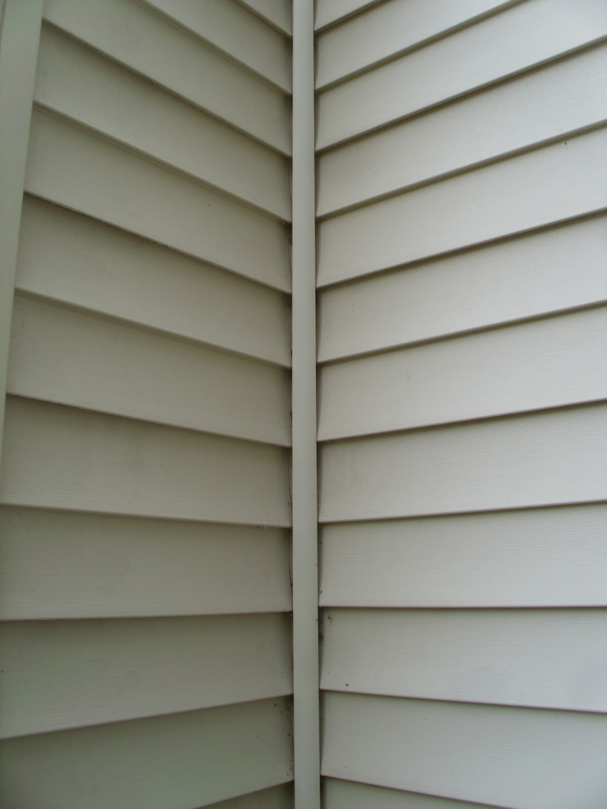 Home Improvement Central The problem with vinyl siding...