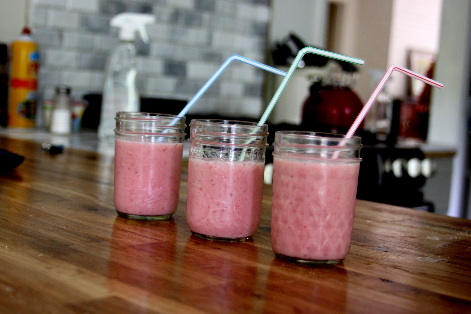Somehow We Manage Smoothies + Immersion Blenders
