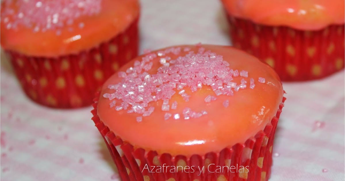 Muffins de fresa glaseados Azafranes y Canelas