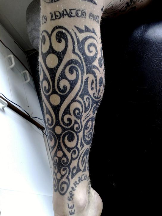 tatuagem maori panturrilha. Tattoo Tribal Na Perna Tatuagem Maori Biomecanica