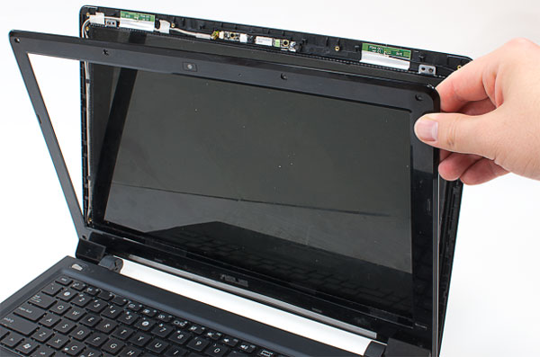 laptop4 Hướng dẫn tự thay màn hình laptop