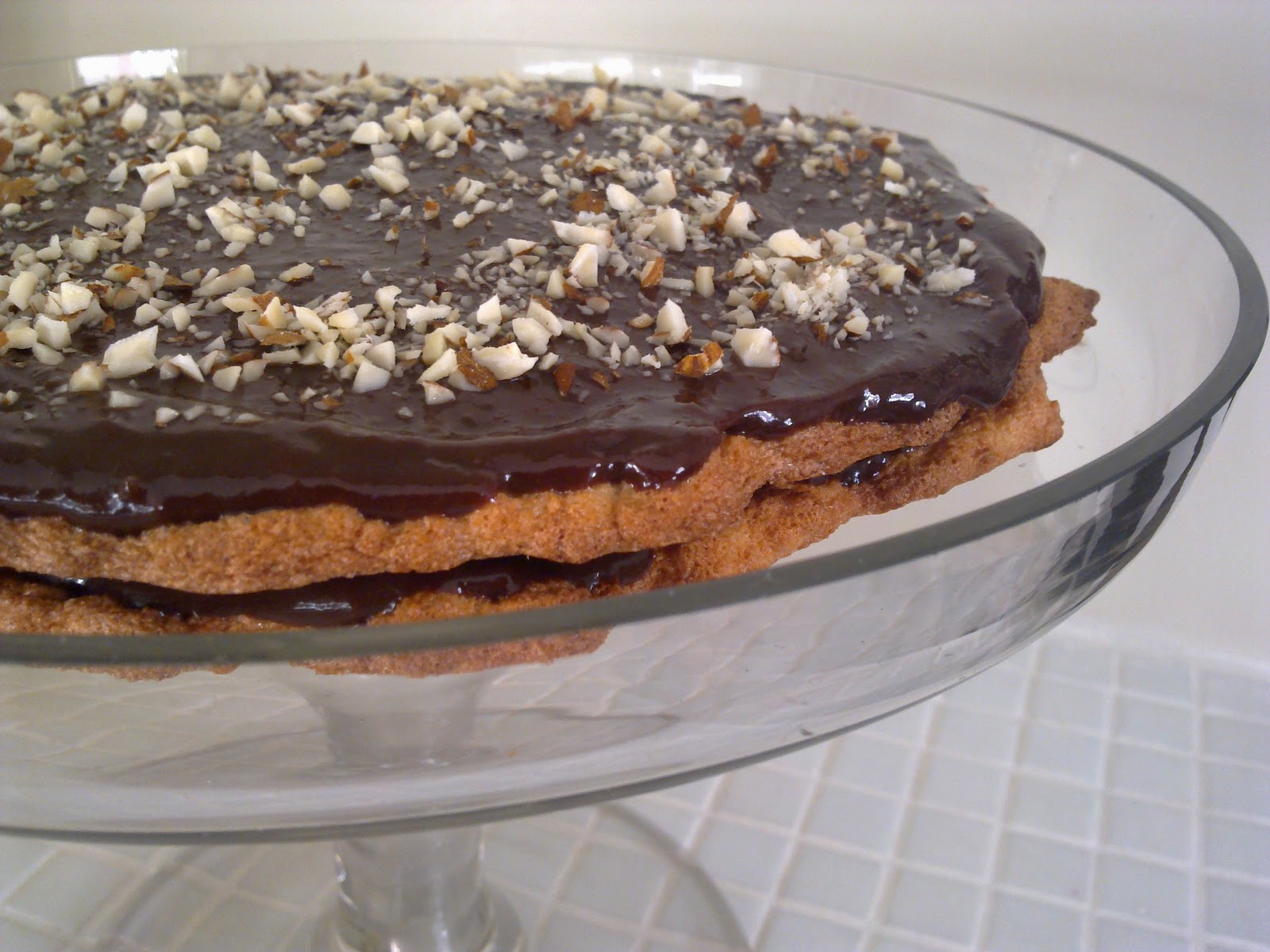 mandeltårta med chokladkräm mandeltårta med chokladkräm