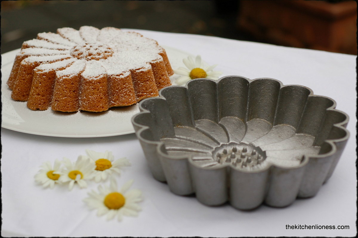 The Kitchen Lioness Marguerite's Cake Margaritenkuchen