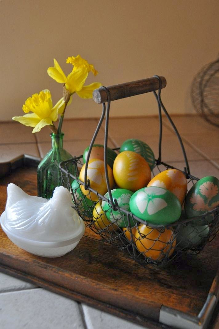 DIY Botanical Easter Eggs! Community Chickens