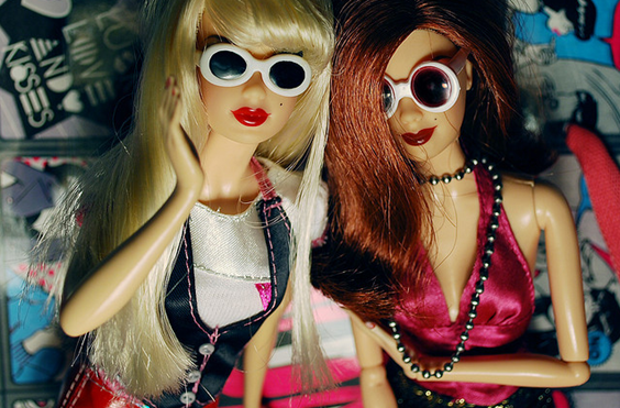 Sobre TODAS as Barbies do mundo!: Barbies ESTRANHAS!