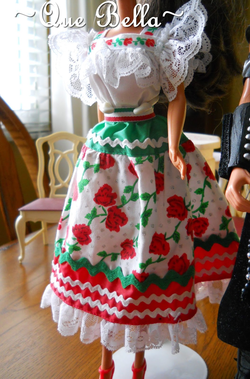 Que Bella Yard Sale Finds Barbie Saturday