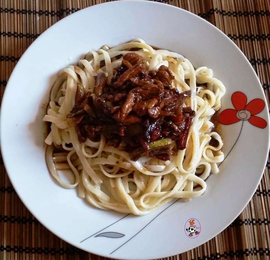 Espaguetis Con Pollo En Salsa Teriyaki
