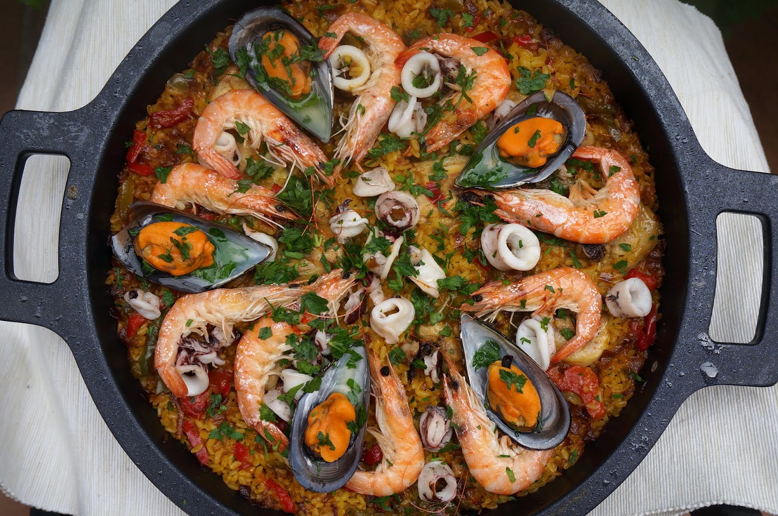 Paella de pollo y mariscos con socarrón La cocina de ile