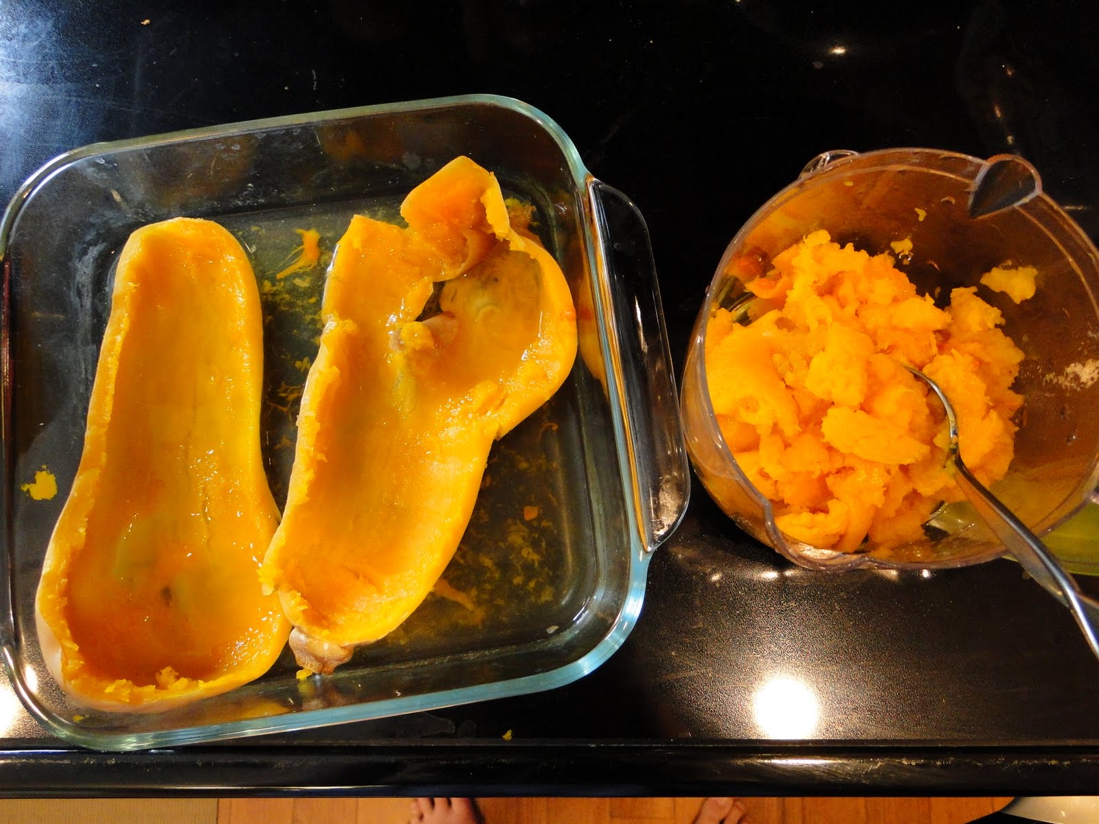 Mama and Mister How to Make Squash Baby Food
