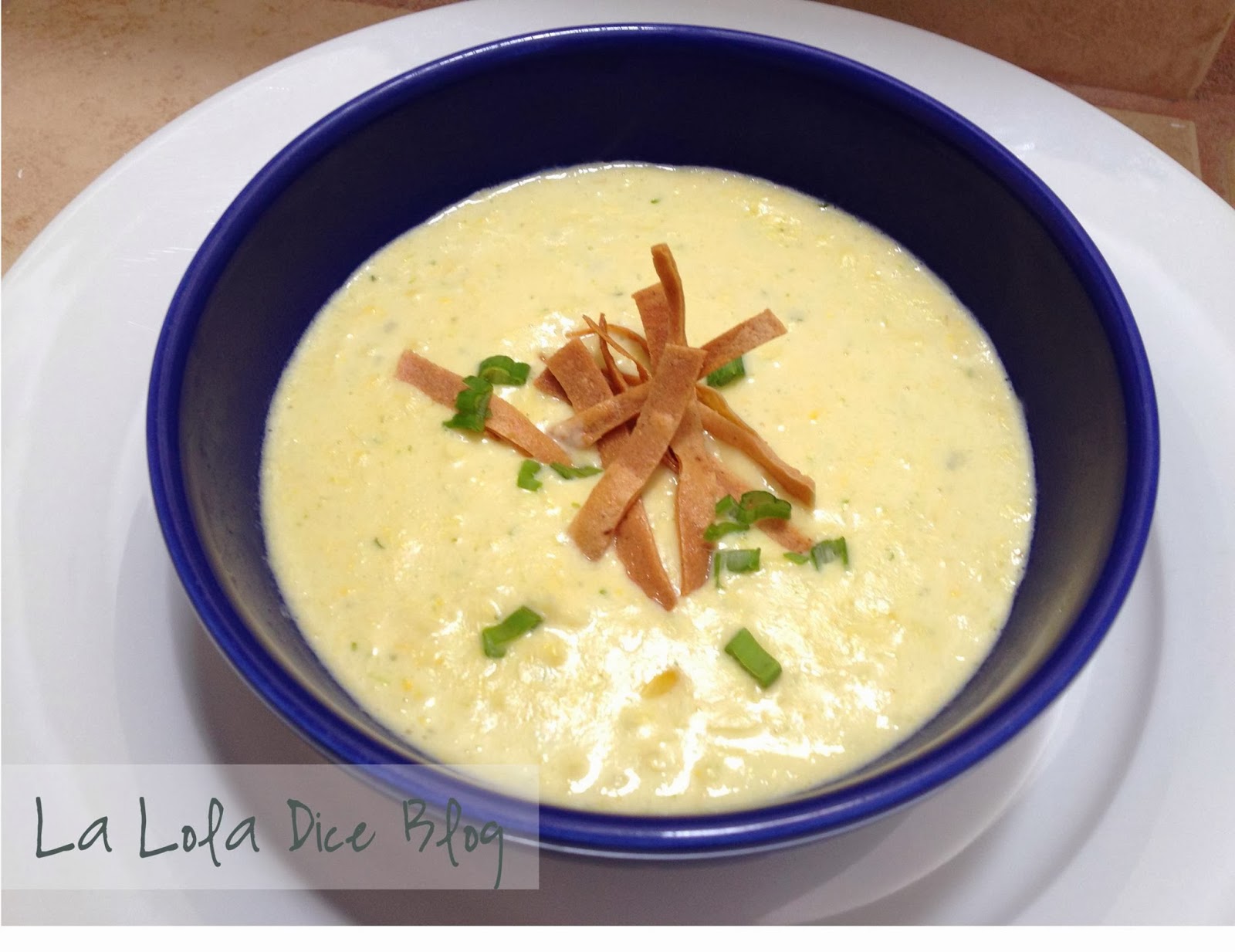 Crema de Elote con un toque de cilantro La Lola Dice