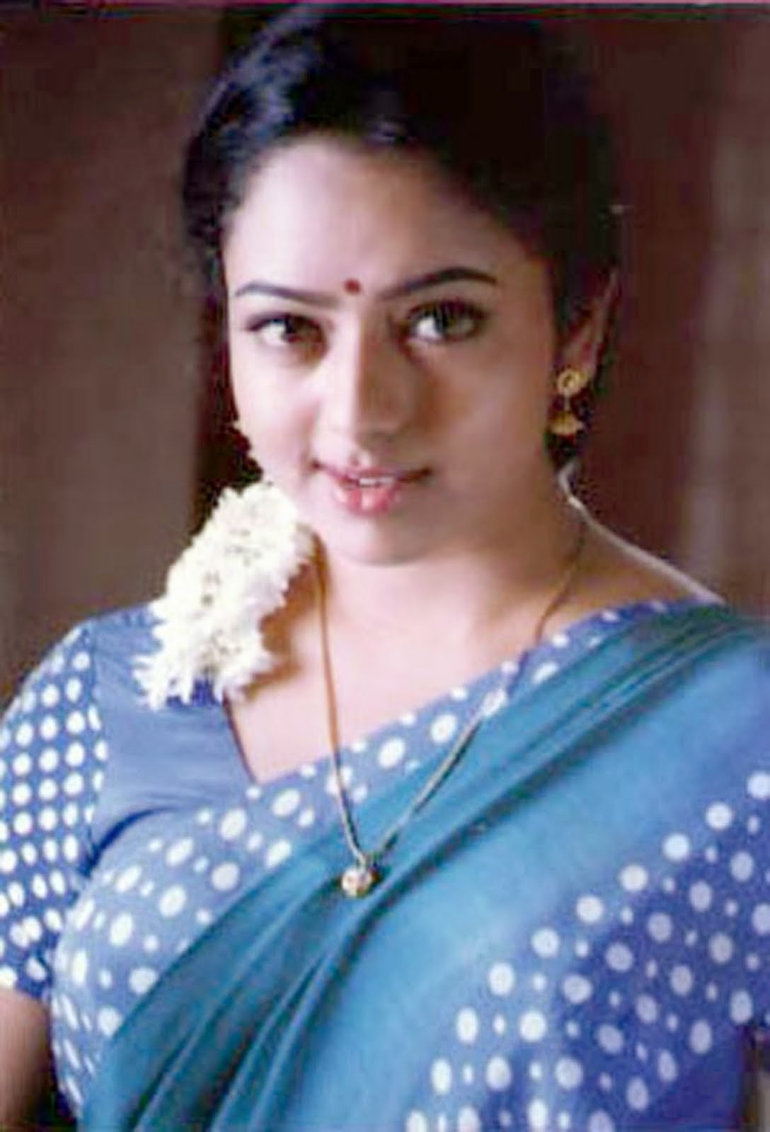 ALL-IN-ONE WALLPAPERS: Soundarya HD Wallpapers