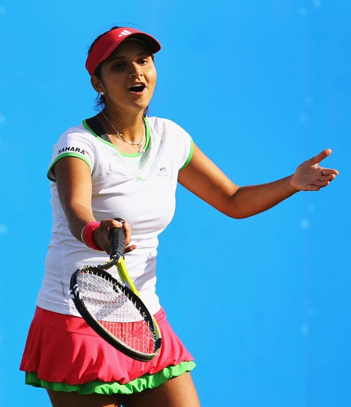 sania mirza aegon open clic - august 2011 hot images