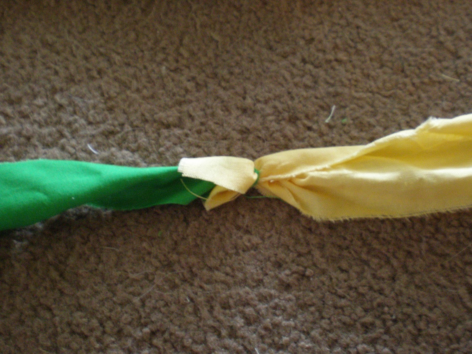 A Tiny Home Companion Toothbrush Rag Rug Tutorial