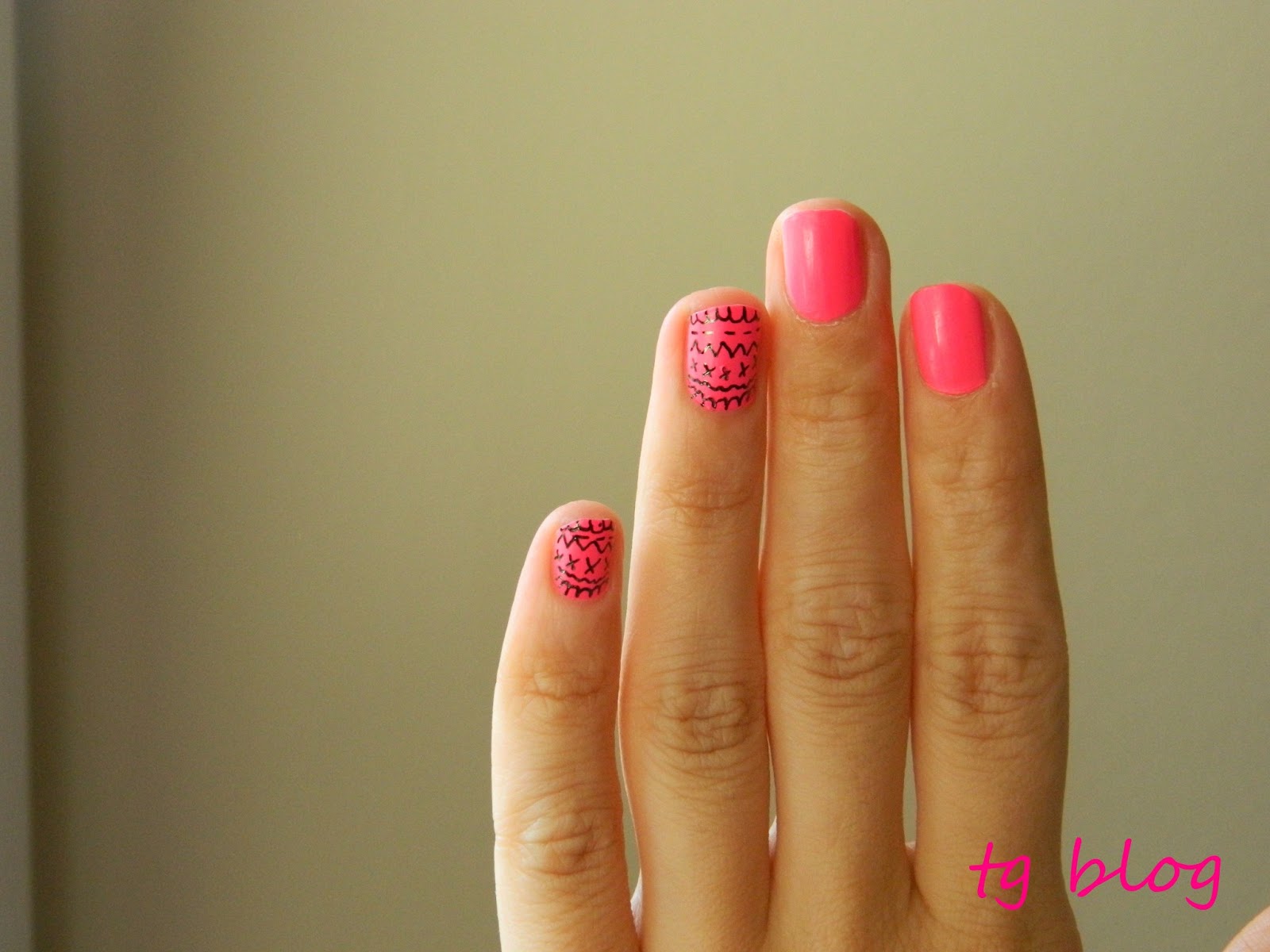 DIY - Kalem ile tırnak tasarımı :)