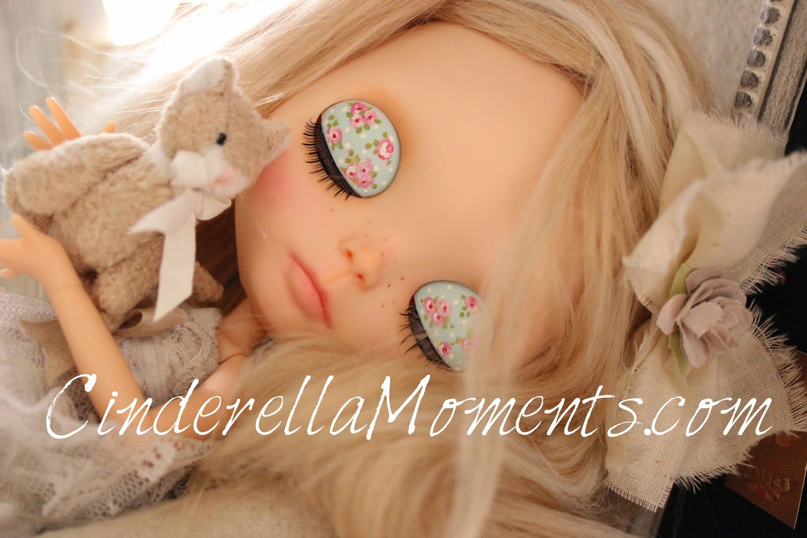Details about   Blythe doll Toot mouth sleepy eyes long golden hair from Factory Joint Body 12" 