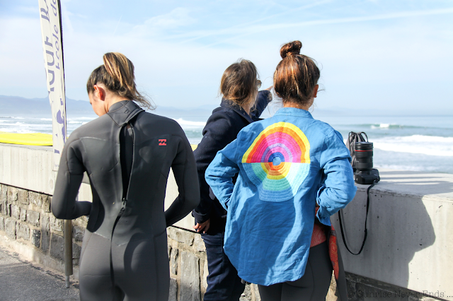 lady slider,biarritz,billabong,surfer girl,beach girl,surf,longboard,cote des basques,biarritz surf training,nora,elodie,guava and coconut,sunrise never ends