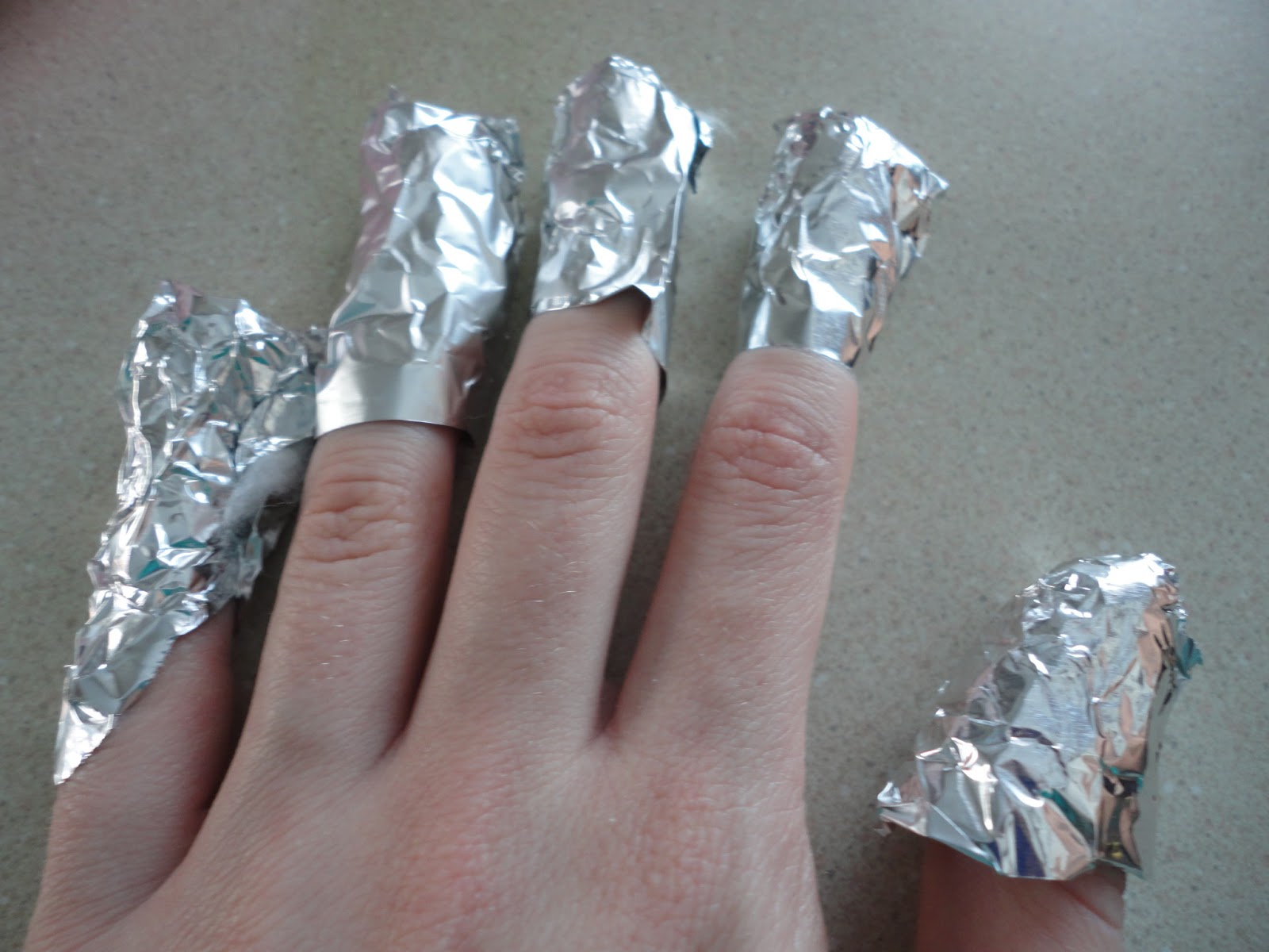 How To Easily Remove Glitter Nail Polish! Natalie Loves Beauty