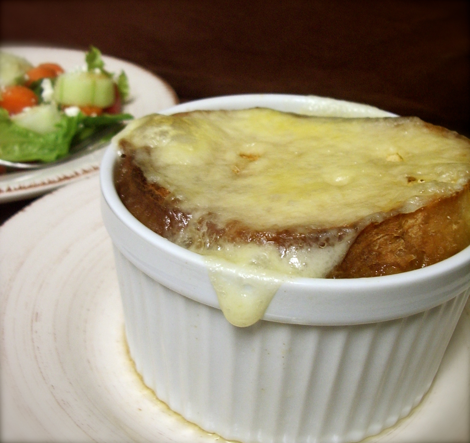 KitchenJoy Slow Cooker {Beefy} French Onion Soup