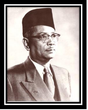 Pengisytiharan kemerdekaan malaya dibuat oleh perdana menteri pertama malaysia, tunku abdul rahman p