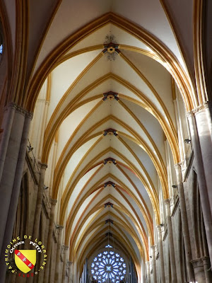 TOUL (54) - La cathédrale Saint-Etienne (Intérieur)