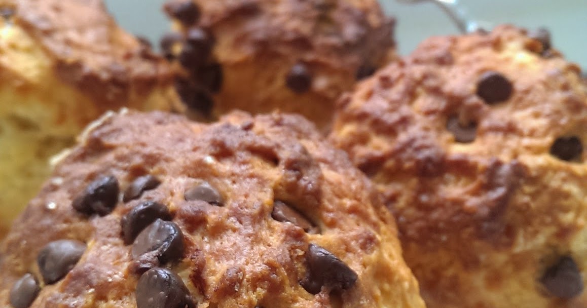 Lulumummy Air fryer chocolate chip muffins