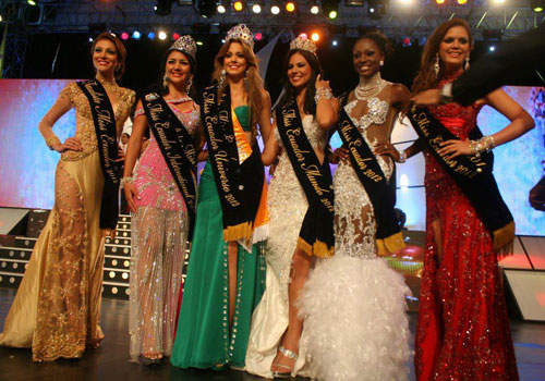 Tatiana Chele : Tatiana Loor : Carolina Aguirre : Cipriana Correia : Sulay Castillo : Nicole Cevallos