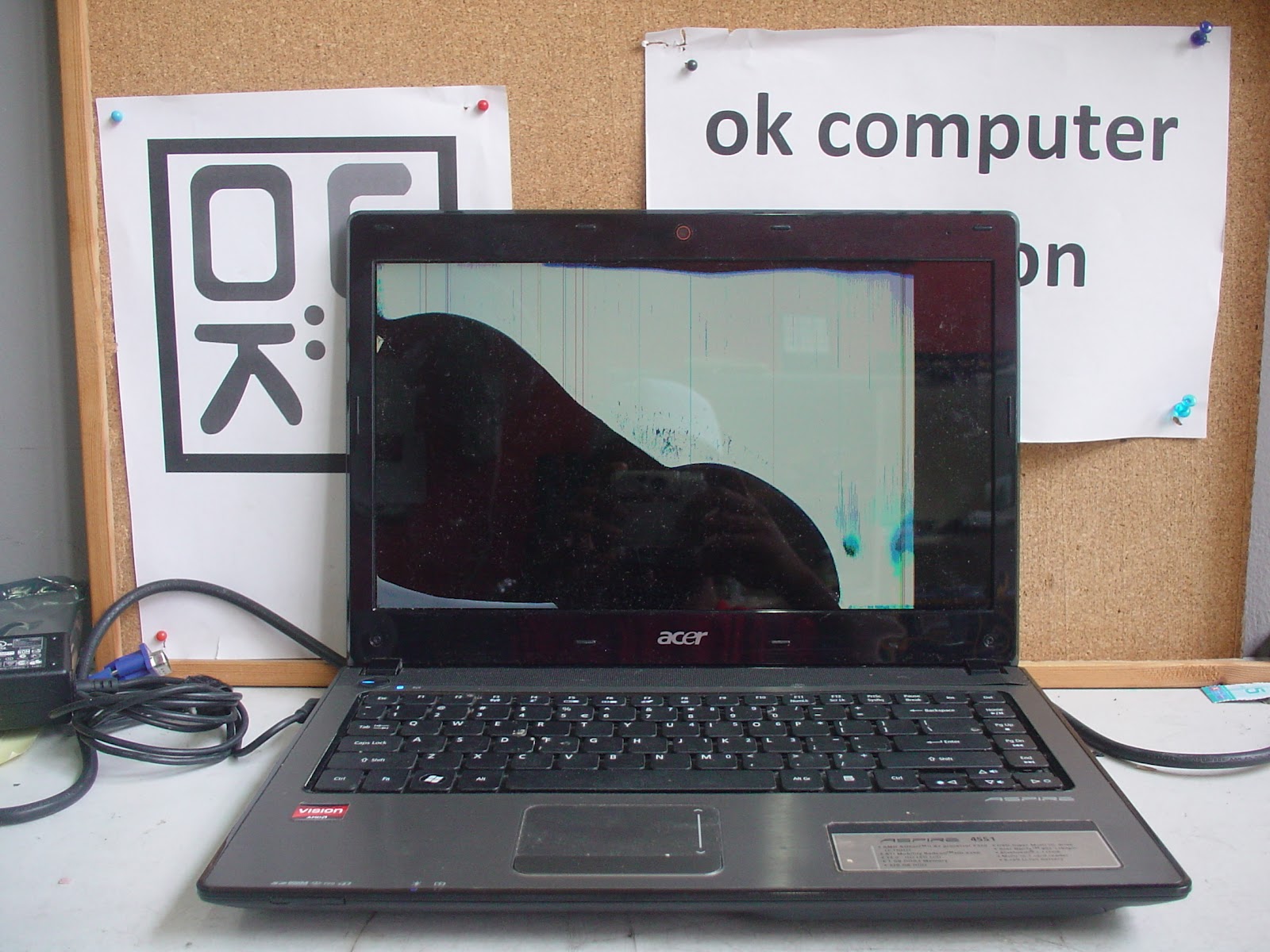 Repair Screen Laptop Acer Aspire 4551