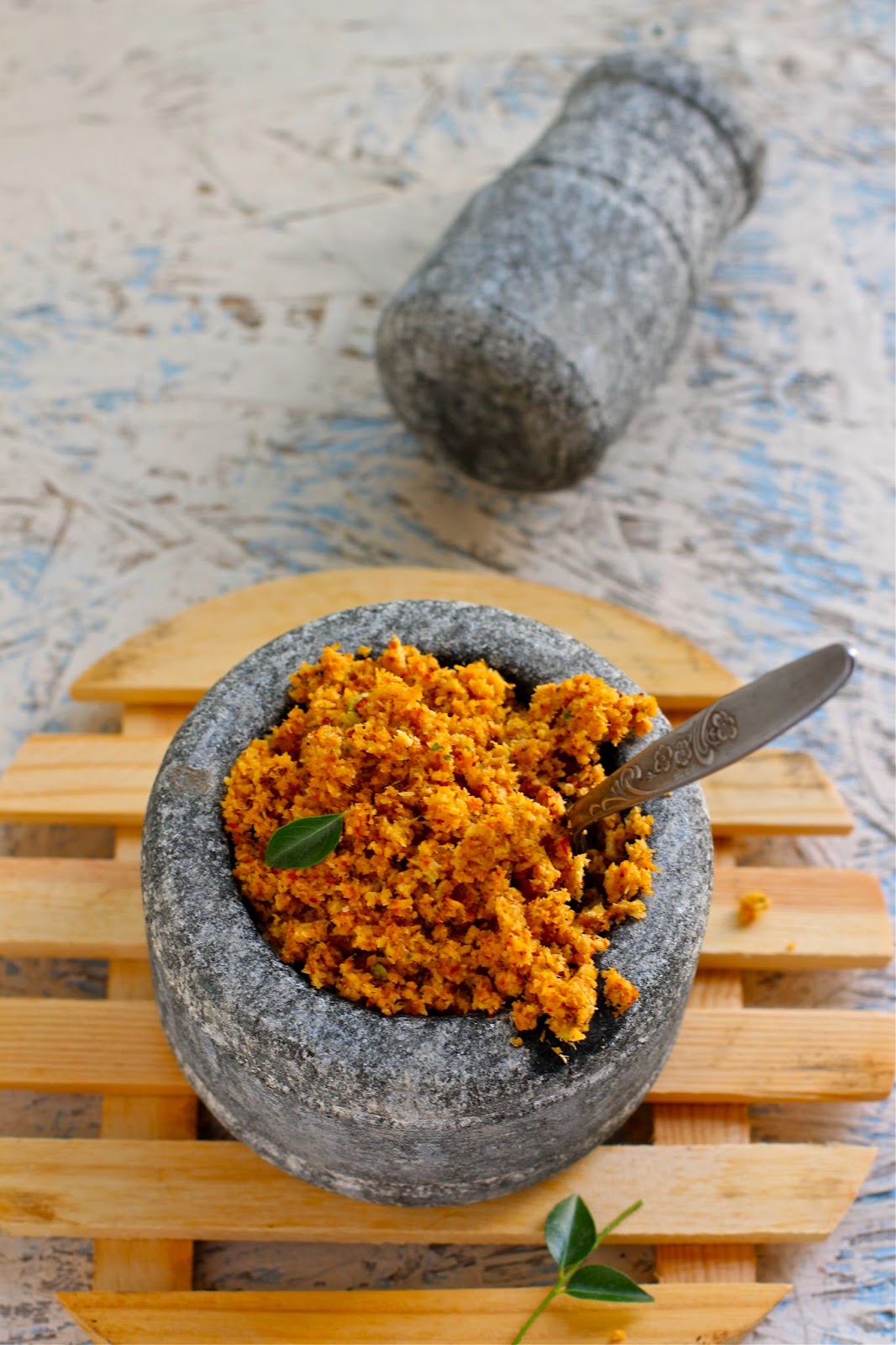 Plateful Kerala Style Dried Shrimp Chutney — Unakka Chemmeen Chammanthi