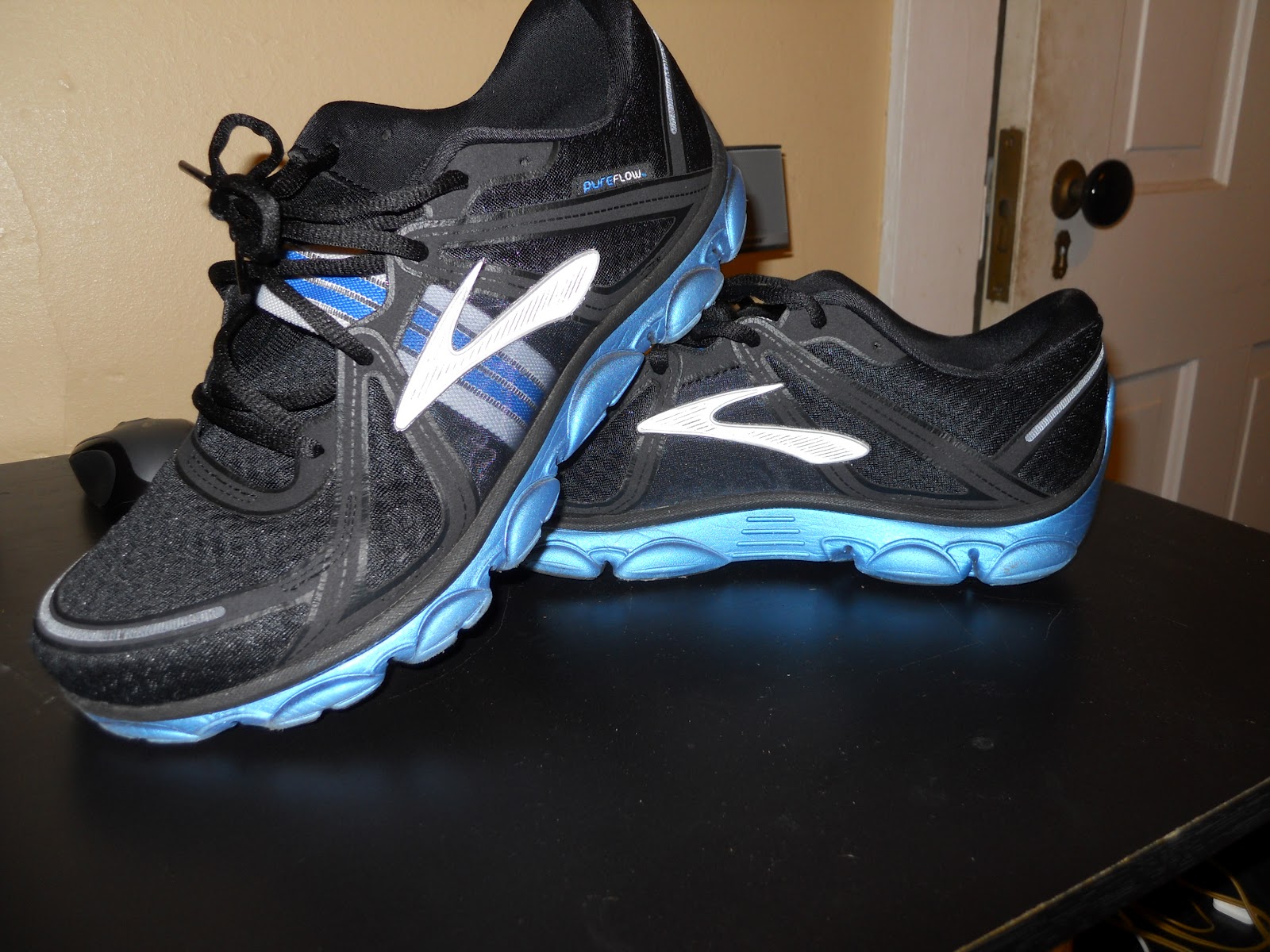 brooks pureflow blue