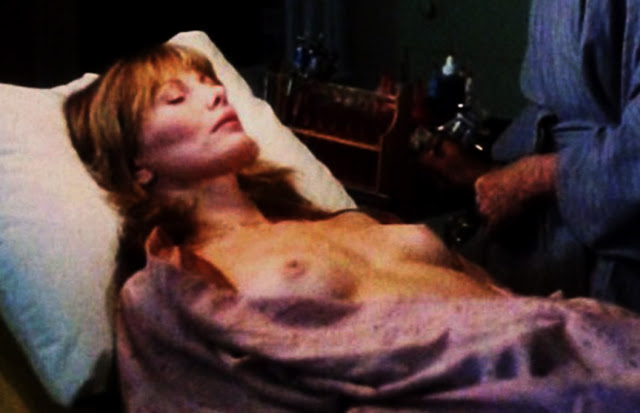 Maud Adams (Bond Lady-TWICE!) 105 Maud+Adams+Bond+Girl+Man+With+The+Golden+Gun+(3)%5B1%5D