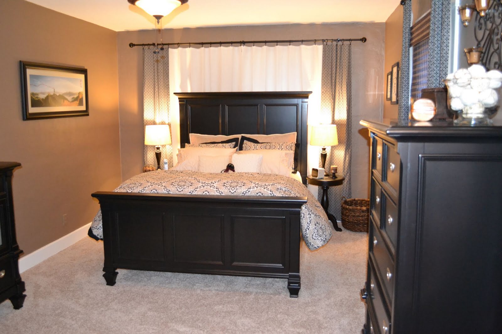 Off center window behind bed Master bedroom windows, Window