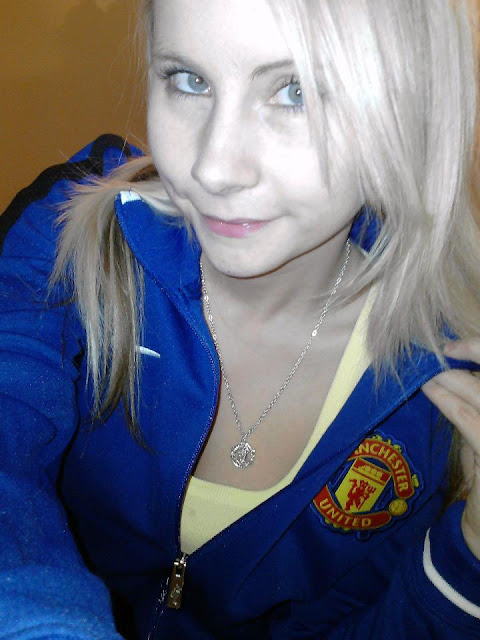Erzsebet - Manchester United Girl