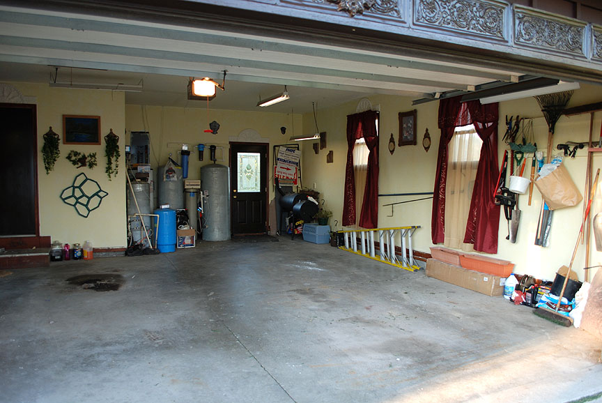 Michelle Robison's Studio,art and jewels Beautiful private country